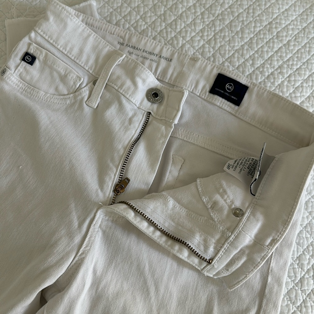 AG white skinny jeans size 24R